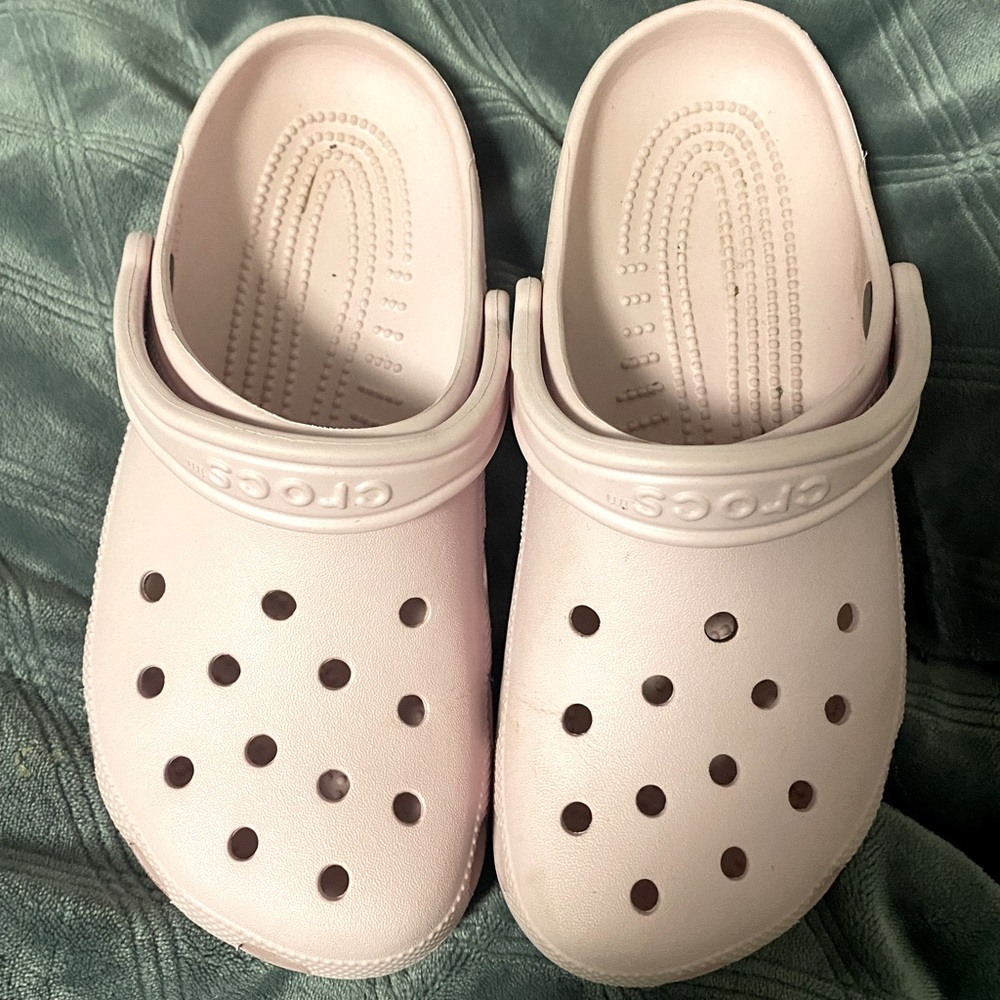 Women’s Classic Clog Crocs in Ballet Pink - 9